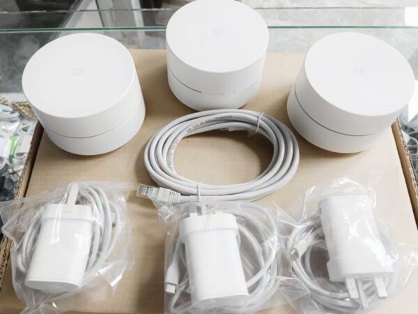 Google WiFi Mesh System Google NLS-1304 with orignal google adapter – 1 Pack (Open Box) Google Mesh, Wifi Mesh System, Wifi 5 Mesh System, Mesh Wifi Best wifi mesh system in Paksitan.